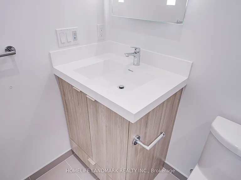 25 Cordova Ave #Penthouse 13 — Photo 28