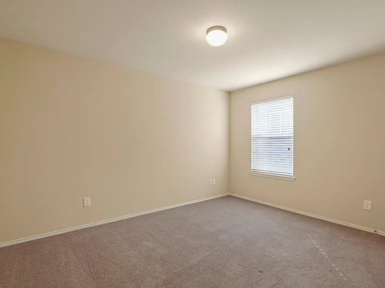 1433 Willoughby Way — Photo 11