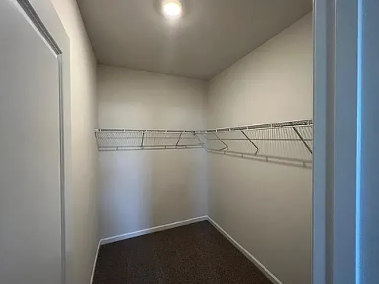 2148 Vanderlyn St — Photo 13