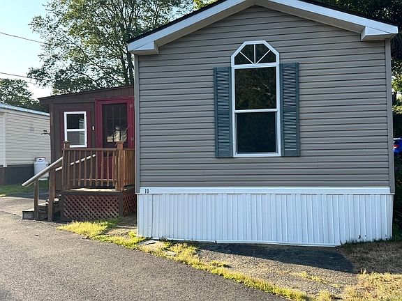2nd image of 42 Adams Rd Unit 10