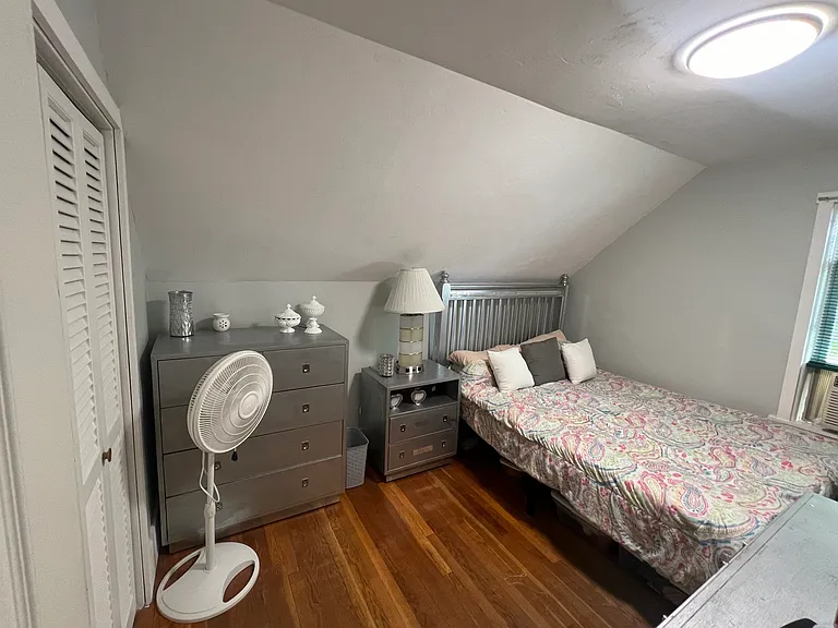 203 Hall St — Photo 15
