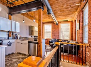 92 Main St APT 105, Deep River, CT 06417