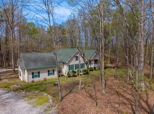 455 Bluff View Dr, Spencer, TN 38585