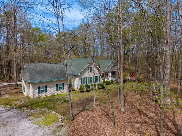 455 Bluff View Dr, Spencer, TN 38585