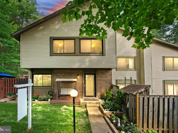 10627 Summer Oak Ct, Burke, VA 22015