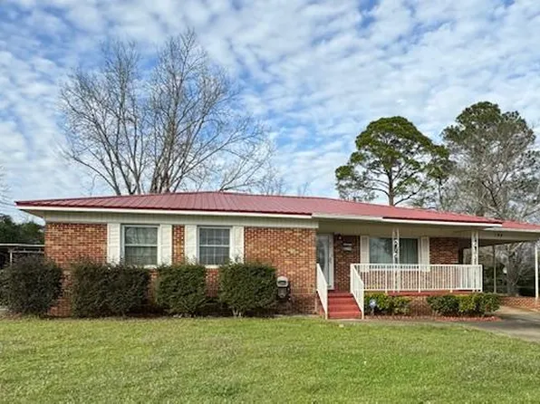 106 Hutchinson St, Enterprise, AL 36330