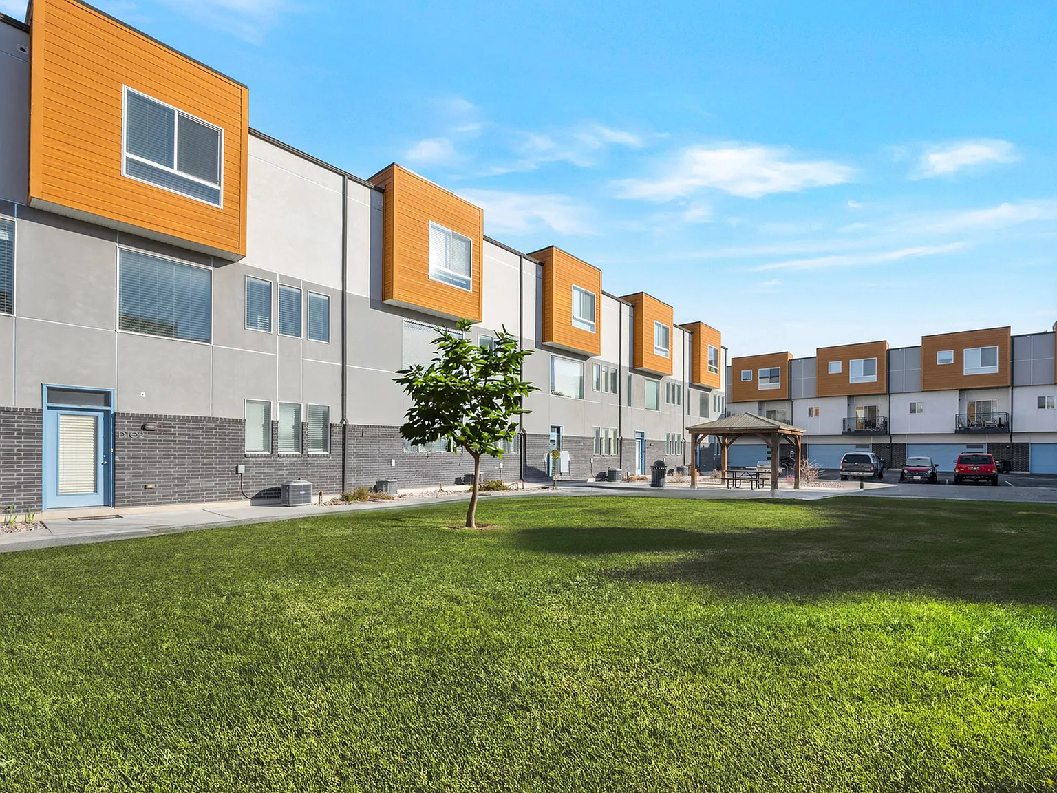Spring Run Townhomes — Photo 3
