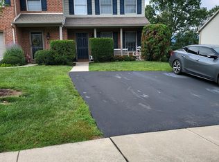 4096 Caissons Ct, Enola, PA 17025