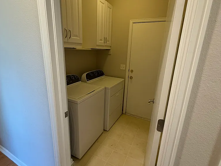 20475 E Lehigh Pl — Photo 9