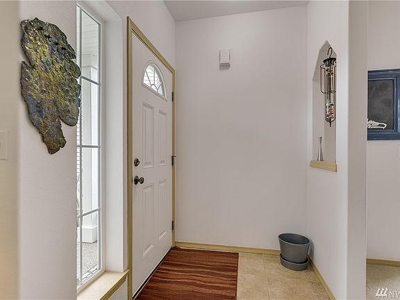 3rd image of 17608 110th Street Ct E