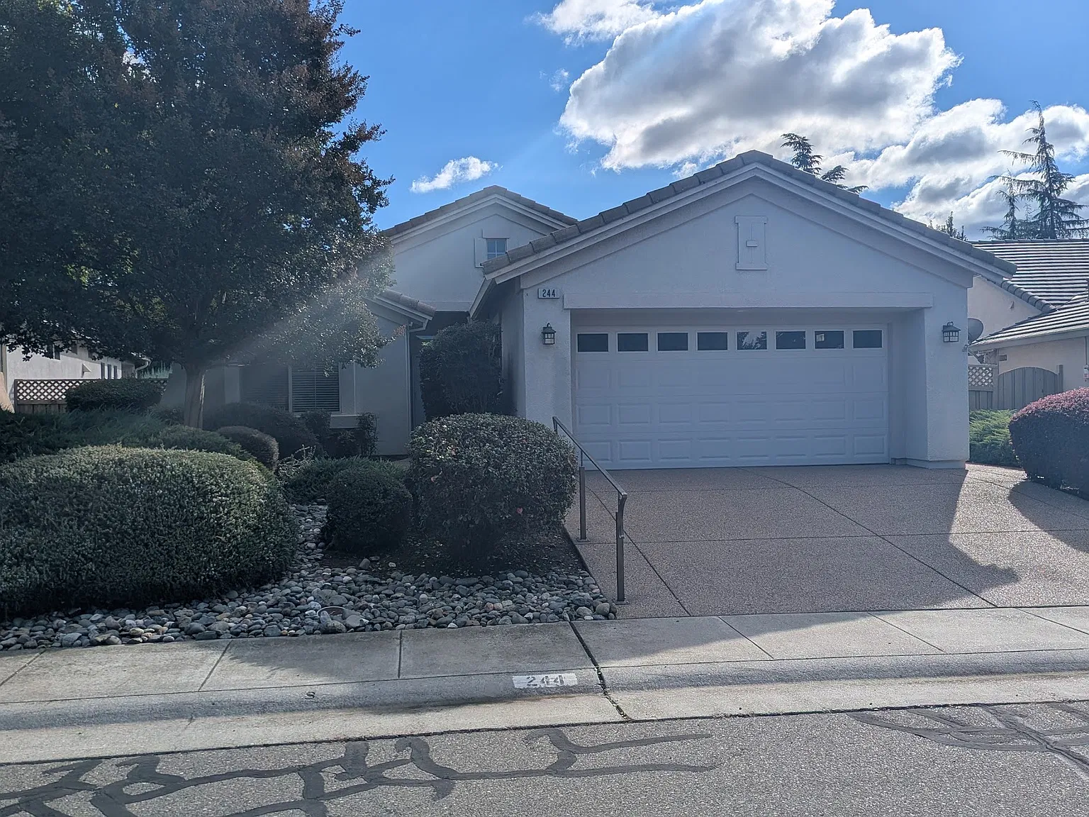 3 bed, 1491 sqft, $2,800 — Photo 1