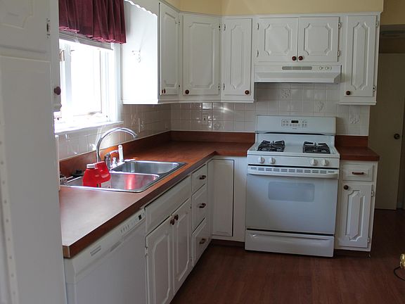 4th image of 83 N Loveland Ave