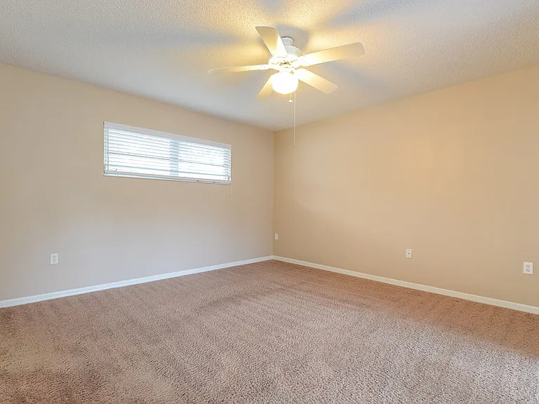 1205 Oak Trace Dr — Photo 8