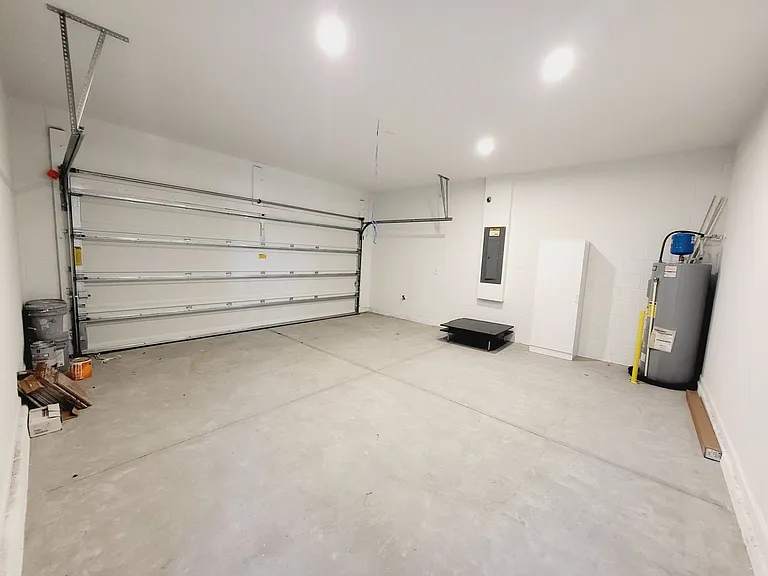 9051 Coral Cape St — Photo 19