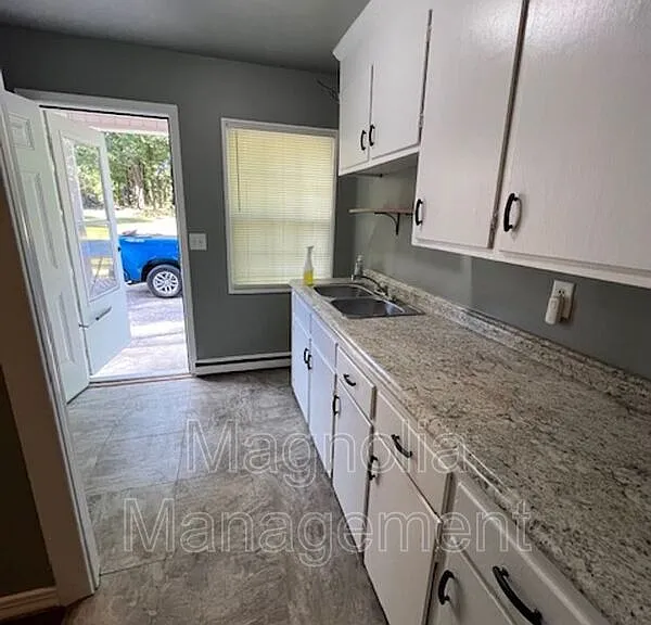 1212 Parham St — Photo 14