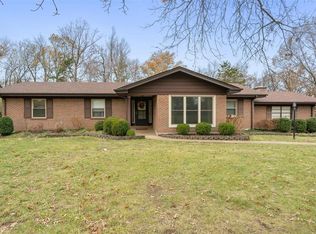 1245 Wilton Ln, Saint Louis, MO 63122