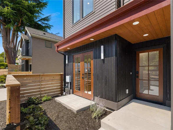 270 Fulton Street, Seattle, WA 98109