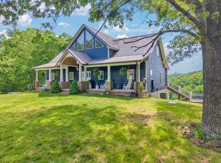 136 Rocky River Shores Dr, Rock Island, TN 38581