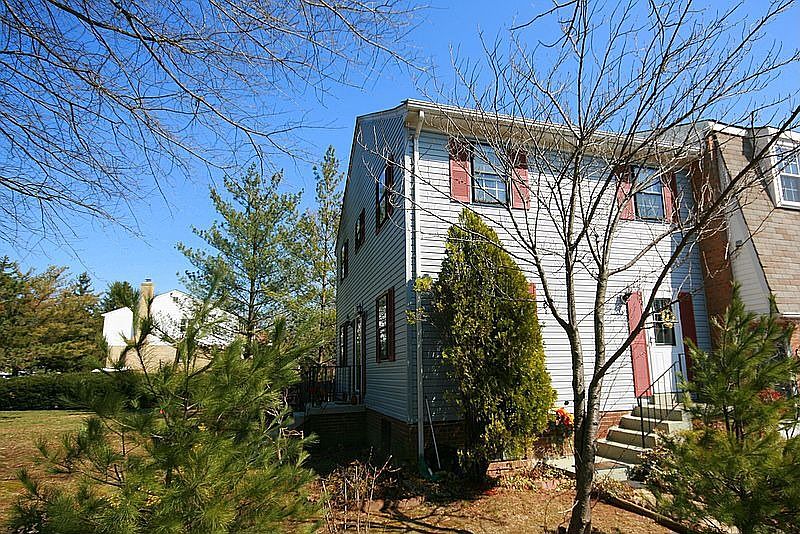 1st image of 6000 Ticonderoga Ct
