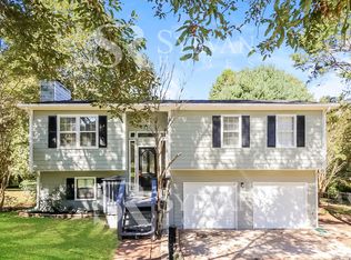 64 Paces Meadows Dr, Dallas, GA 30157