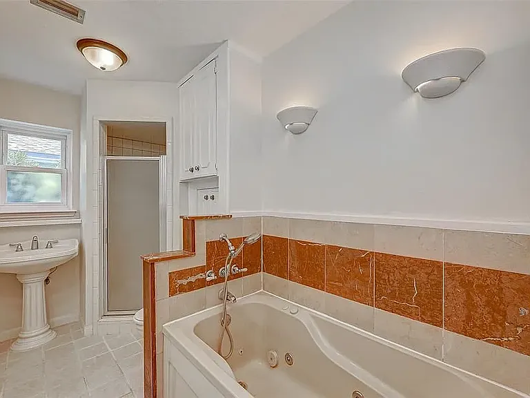 12823 Westhorpe Dr — Photo 19