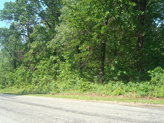 3rd image of 000 Oakwood Trail