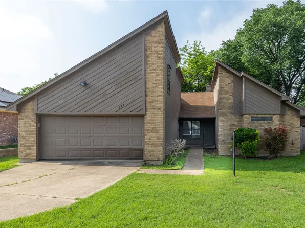 324 Oak Meadow Ln, Cedar Hill, TX 75104