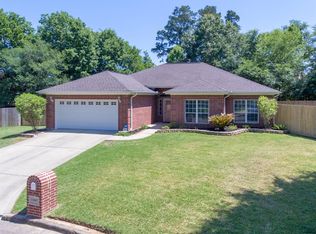 11807 Cranberry Ln, Montgomery, TX 77356