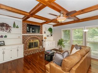9945 W 128th Ter, Overland Park, KS 66213