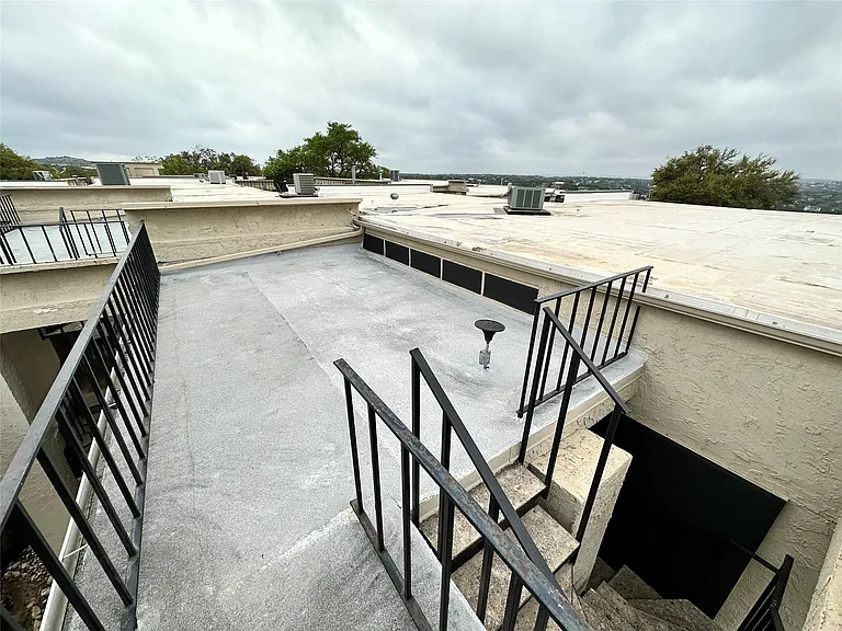 5916 Lago Vista Way #B-10 — Photo 15