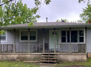 510 S Zion St, Lowell, AR 72745