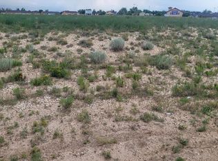 142 E Croyden Dr, Pueblo, CO 81007