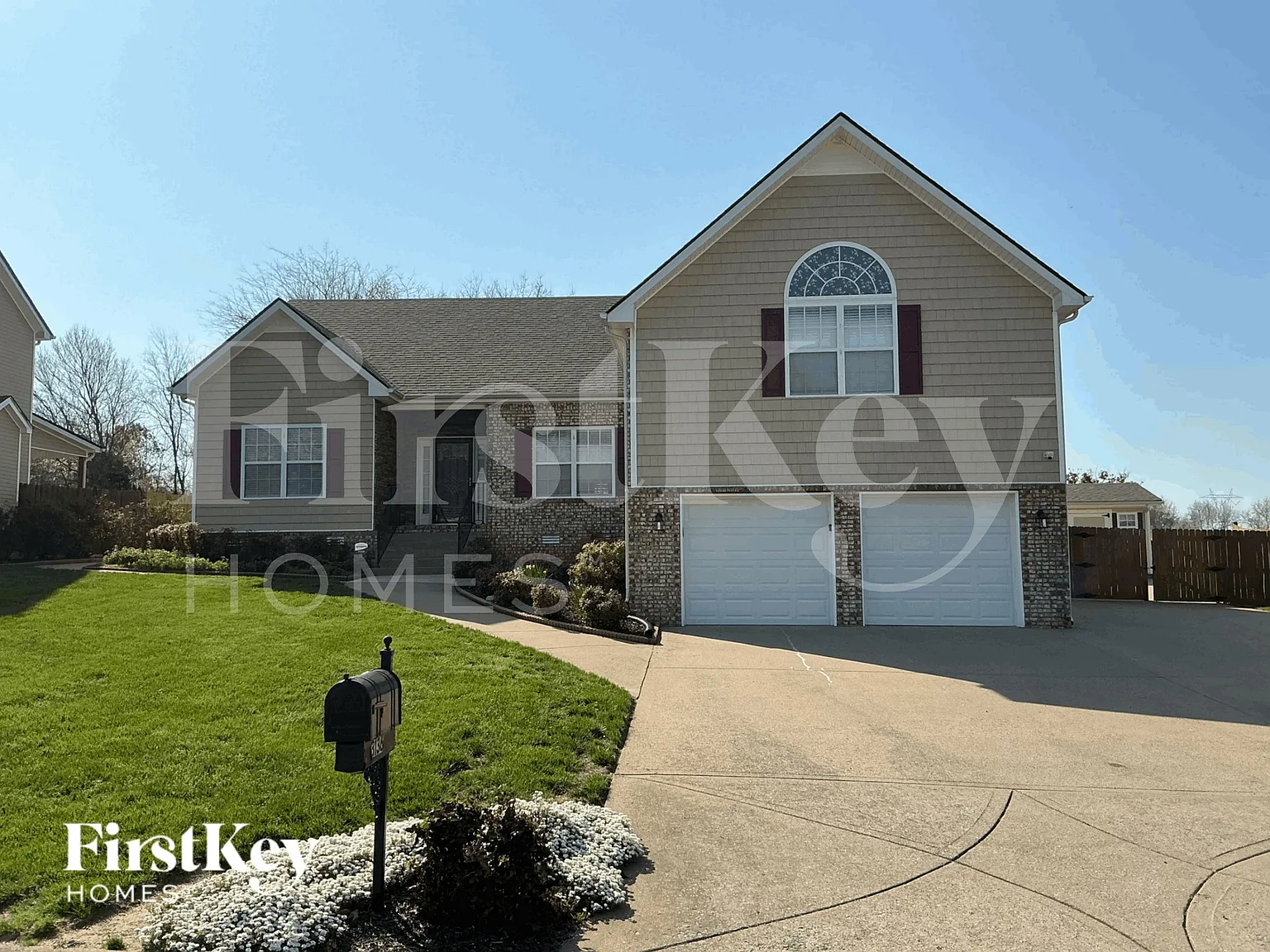 3 bed, 2.5 bath, 2344 sqft, $2,375 — Photo 1