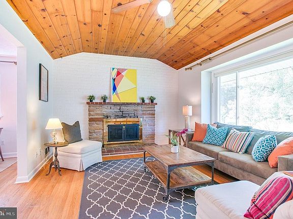 2nd image of 6607 Gordon Ave
