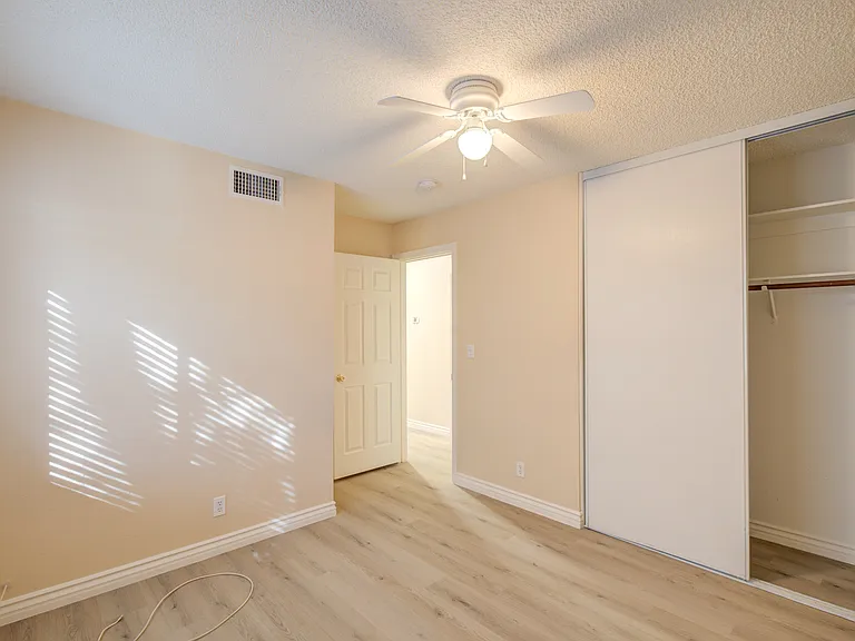 3134 Laurel Ave — Photo 13