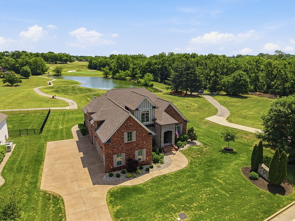 1st image of 307 Five Oaks Blvd