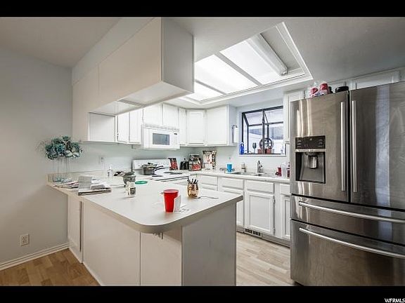 4th image of 8747 S Oakwood Park Cir #2