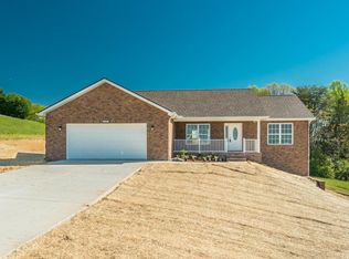 240 Franklin Estates Ln, Greenback, TN 37742