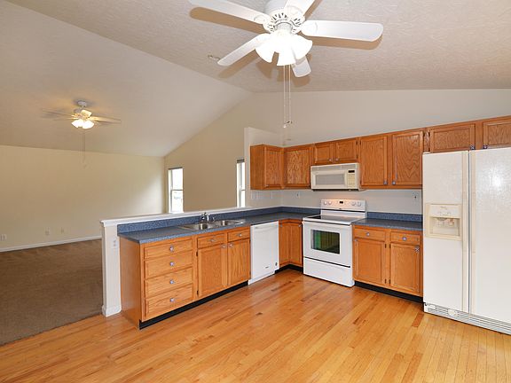 5th image of 4013 Crystal Creek Cir