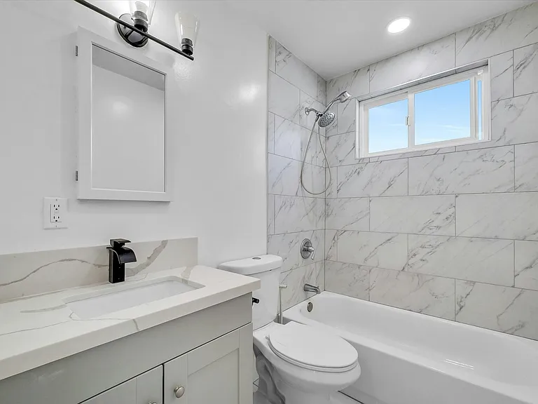 18432 Patterson Ln #18432 PATTERSON LN — Photo 7