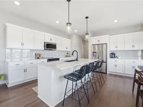 11115 N Glenwood Ave, Kansas City, MO 66157