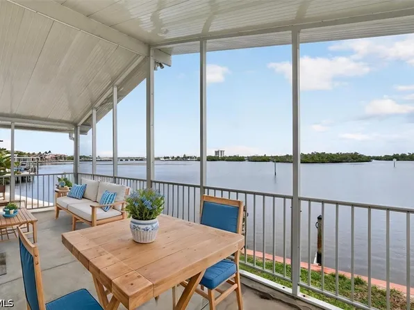 43 Emily Ln, Fort Myers Beach, FL 33931