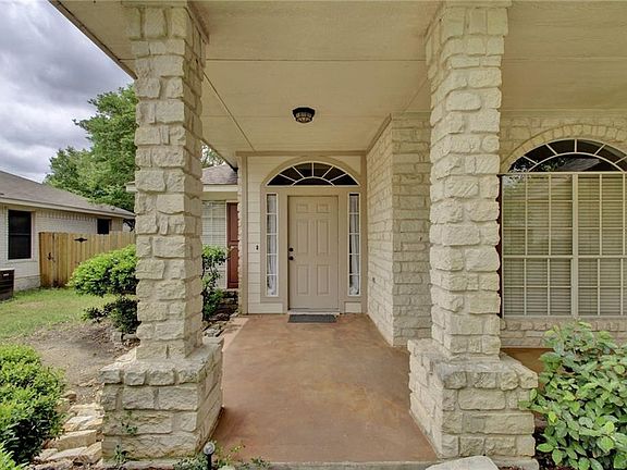 4th image of 1415 Coral Cay Ln