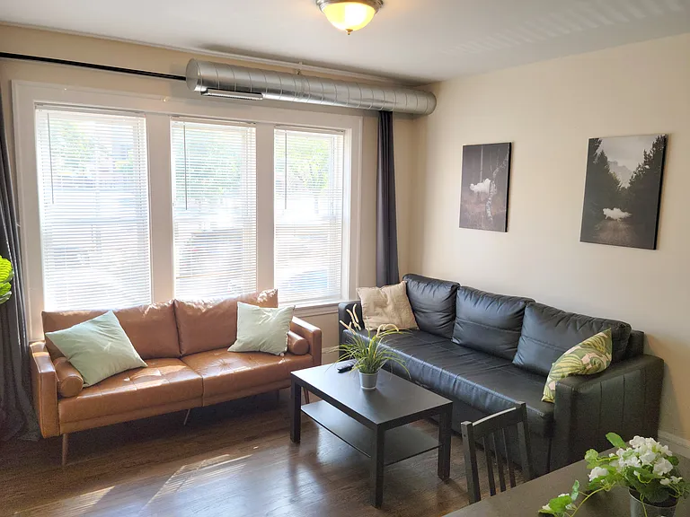 4136 W Palmer Ave #2L — Photo 3