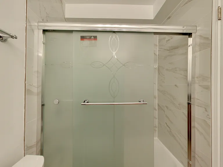 378 Van Buren - Renovated 2bed and 1bed units - Beautiful Building! — Photo 69