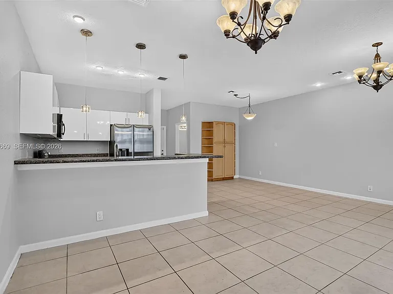 5337 SW 40th Ave #5337 — Photo 16