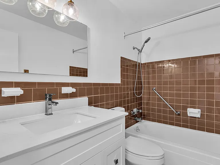 104 Devonshire Ave #301 — Photo 15