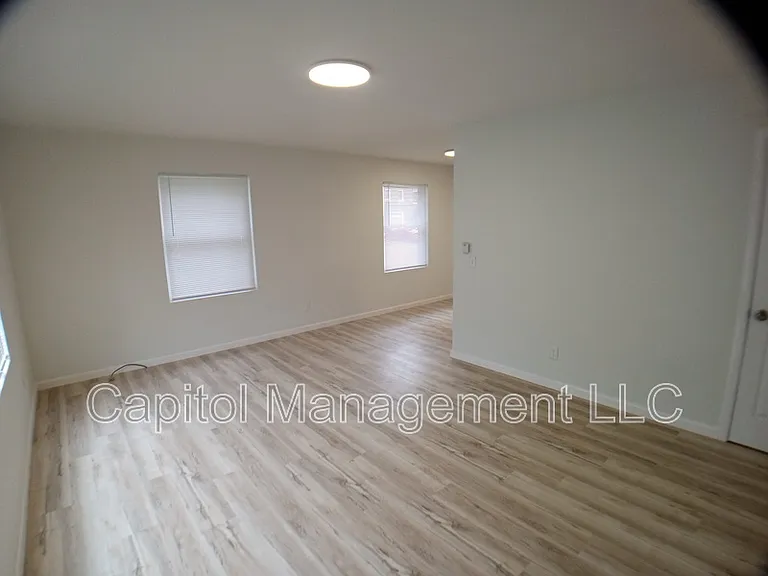 801 N Capitol Ave #1 — Photo 7
