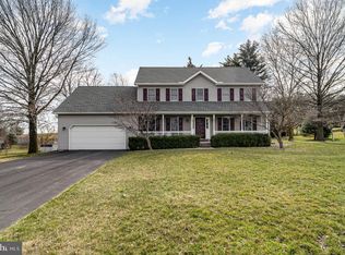 11 Joseph Dr, Boiling Springs, PA 17007