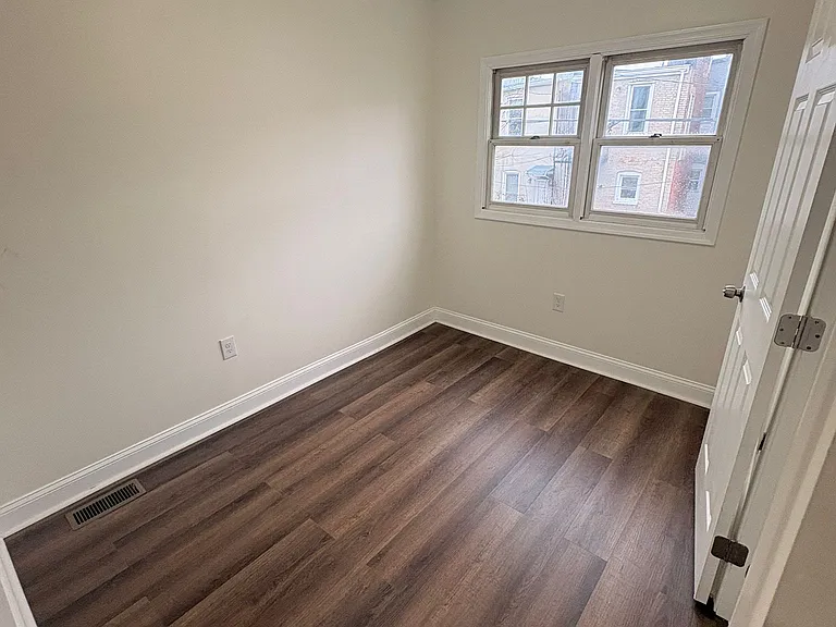 408 Whitridge Ave — Photo 9